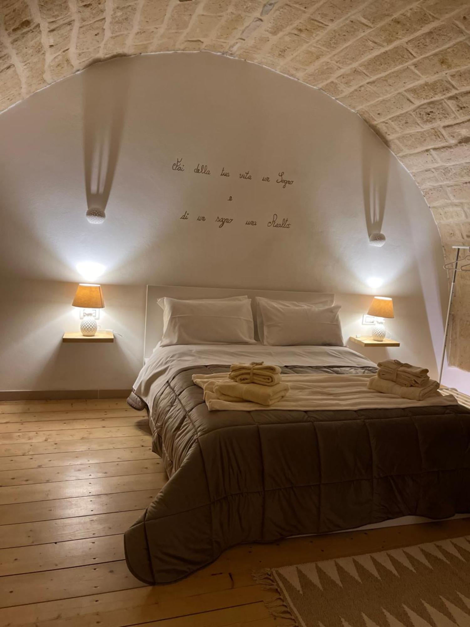Epoca Suite House ตรานิ ภายนอก รูปภาพ