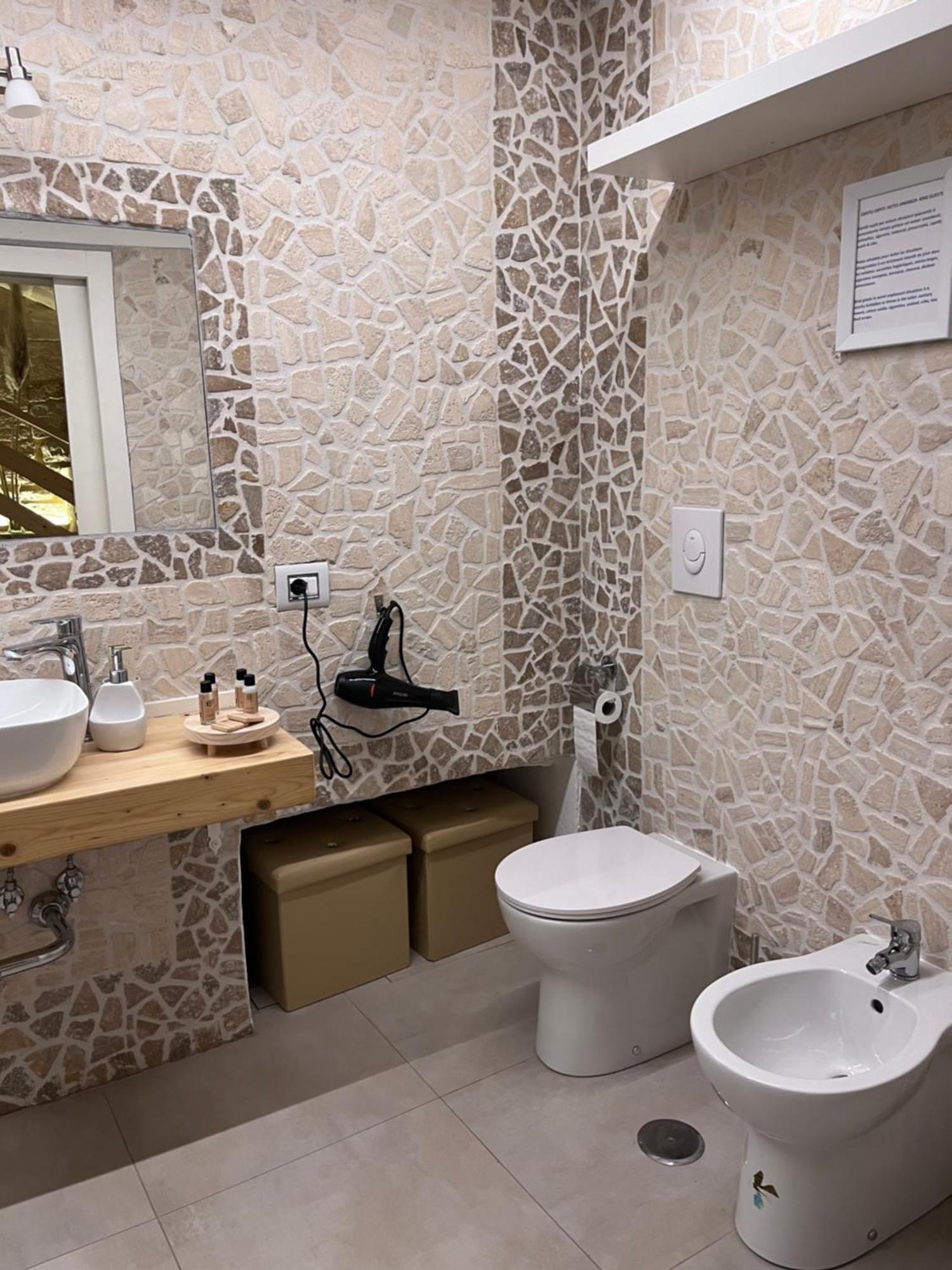 Epoca Suite House ตรานิ ภายนอก รูปภาพ